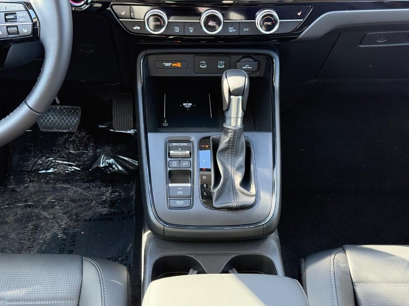 Honda CR-V Vehicle Image 11