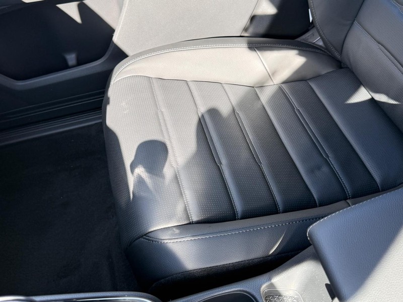 Honda CR-V Vehicle Image 20