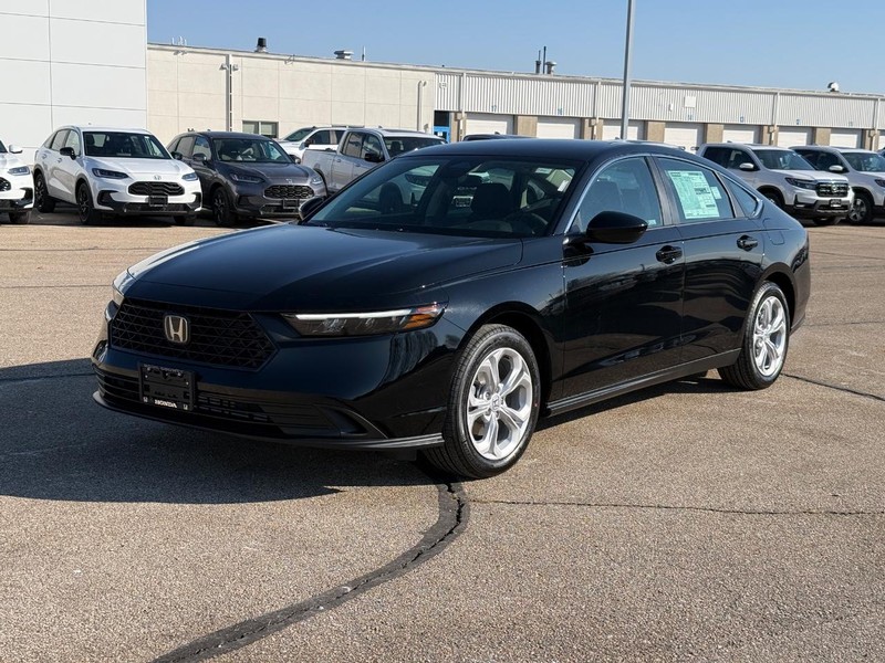 Honda Accord Sedan Vehicle Image 7