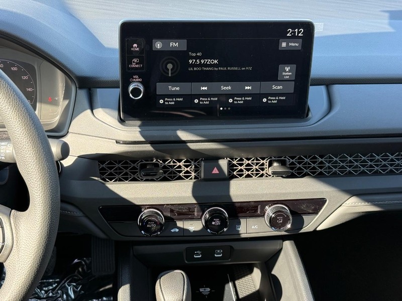 Honda Accord Sedan Vehicle Image 10