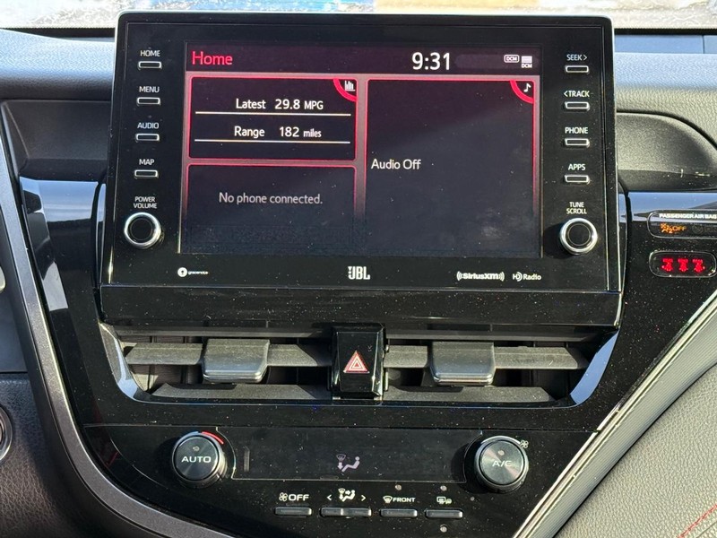 Toyota Camry Vehicle Image 11