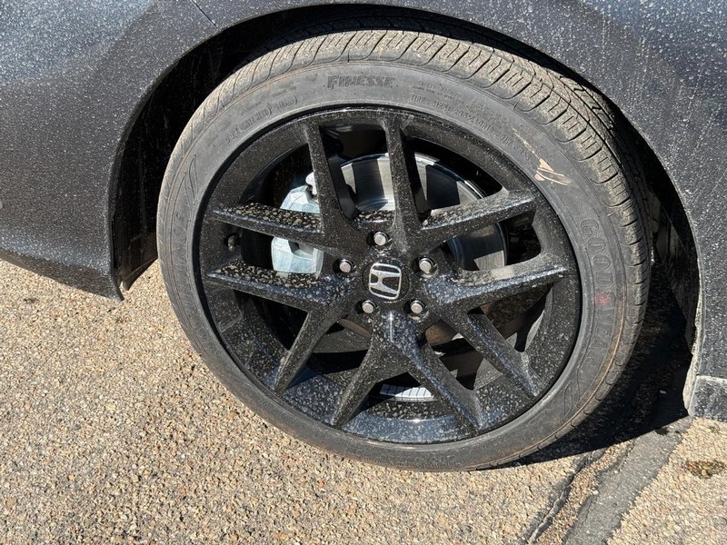 Honda Civic Sedan Hybrid Vehicle Image 8