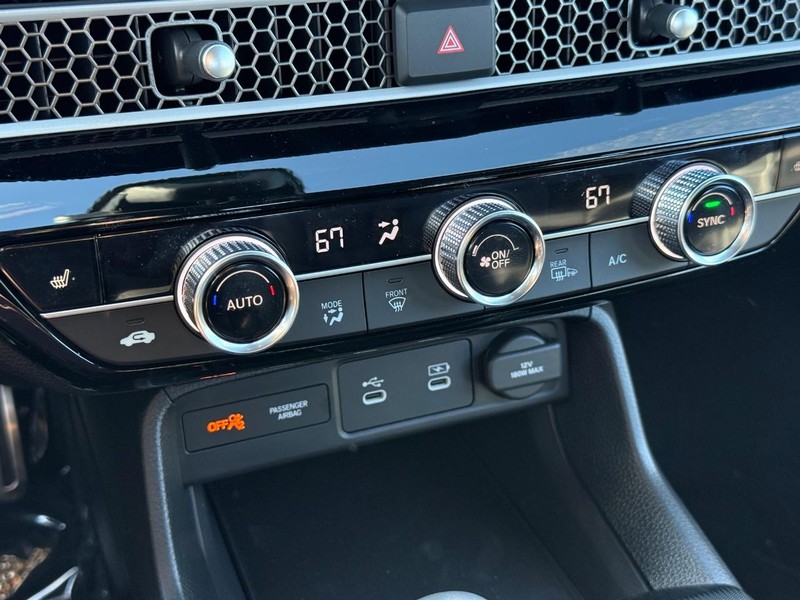 Honda Civic Sedan Hybrid Vehicle Image 18