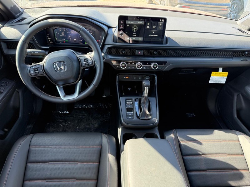 Honda CR-V Hybrid Vehicle Image 9