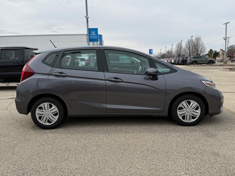 Honda Fit Vehicle Image 2