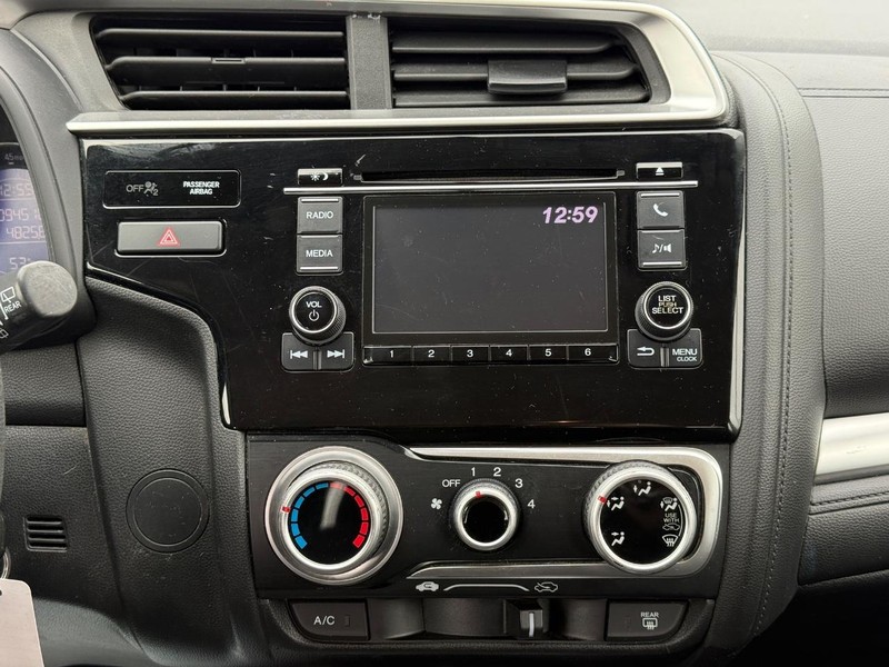 Honda Fit Vehicle Image 11