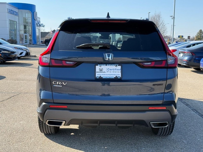 Honda CR-V Hybrid Vehicle Image 4