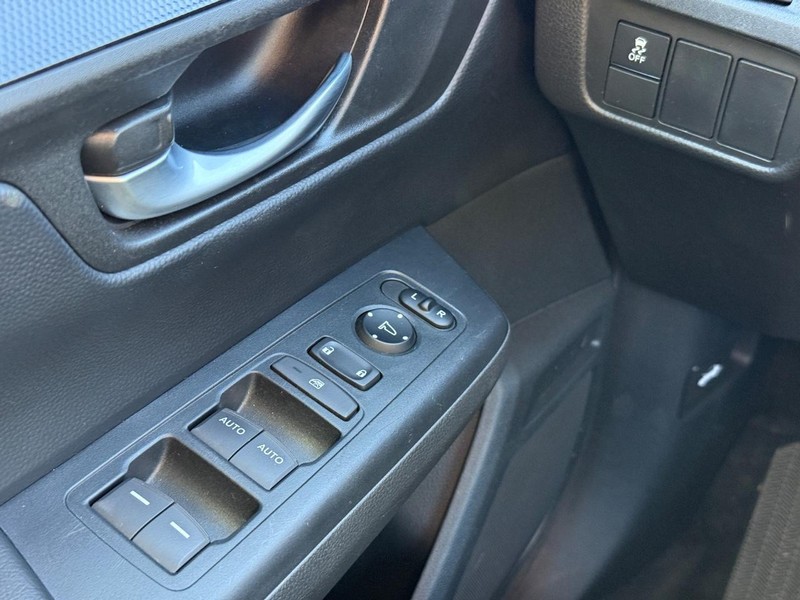 Honda CR-V Hybrid Vehicle Image 19