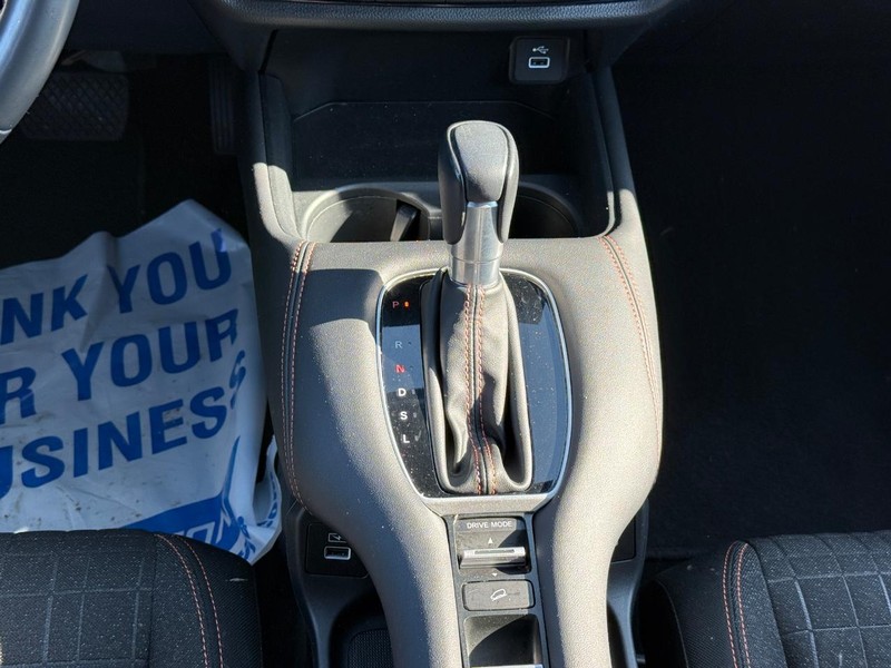 Honda HR-V Vehicle Image 11