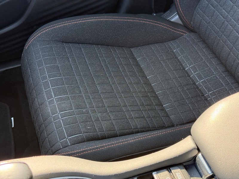 Honda HR-V Vehicle Image 20