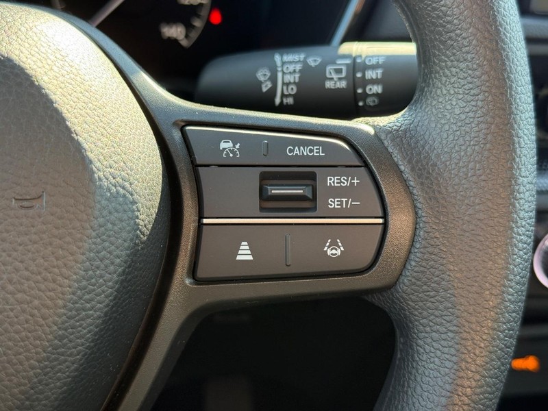 Honda CR-V Vehicle Image 15