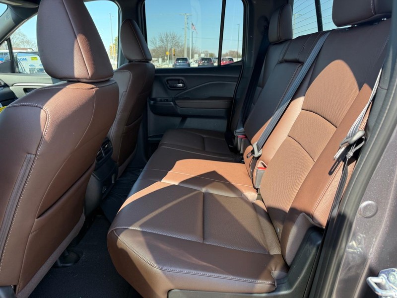 Honda Ridgeline Vehicle Image 9