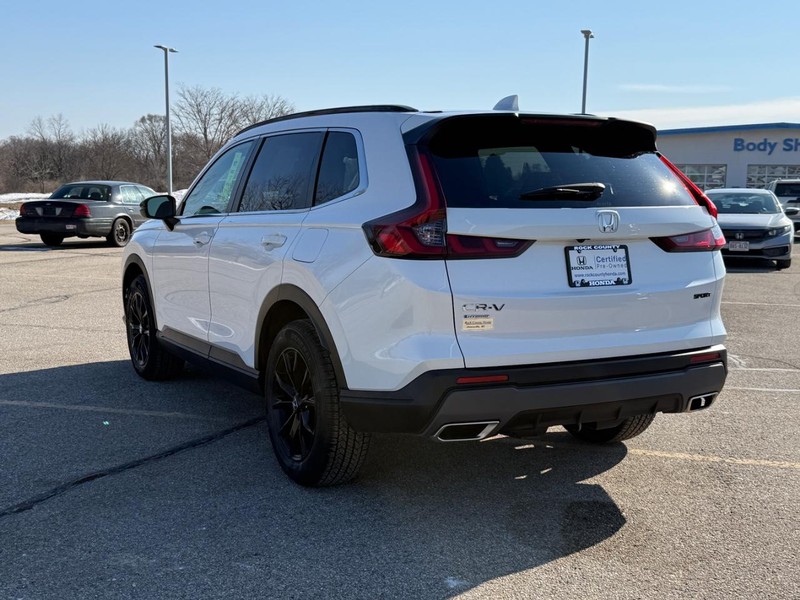 Honda CR-V Hybrid Vehicle Image 5