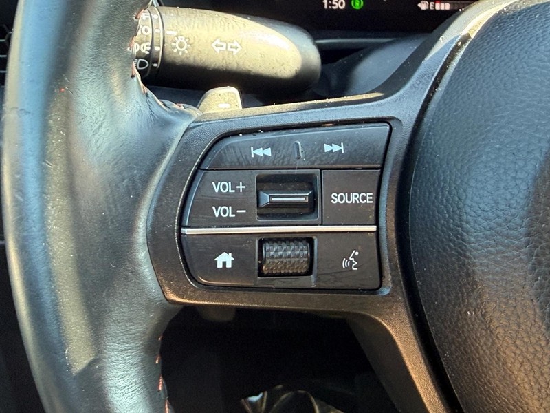 Honda CR-V Hybrid Vehicle Image 14