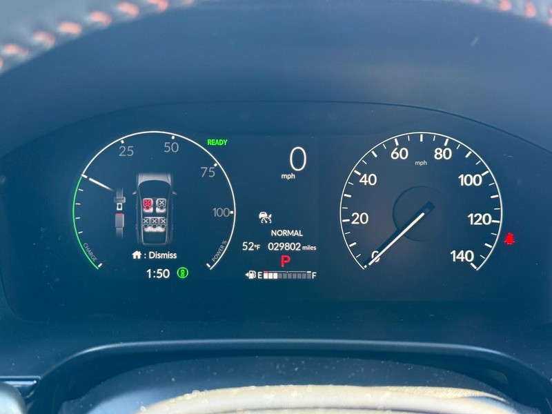 Honda CR-V Hybrid Vehicle Image 16