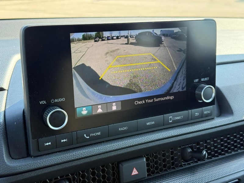 Honda CR-V Hybrid Vehicle Image 17