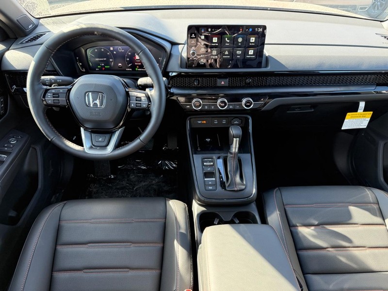 Honda CR-V Hybrid Vehicle Image 9