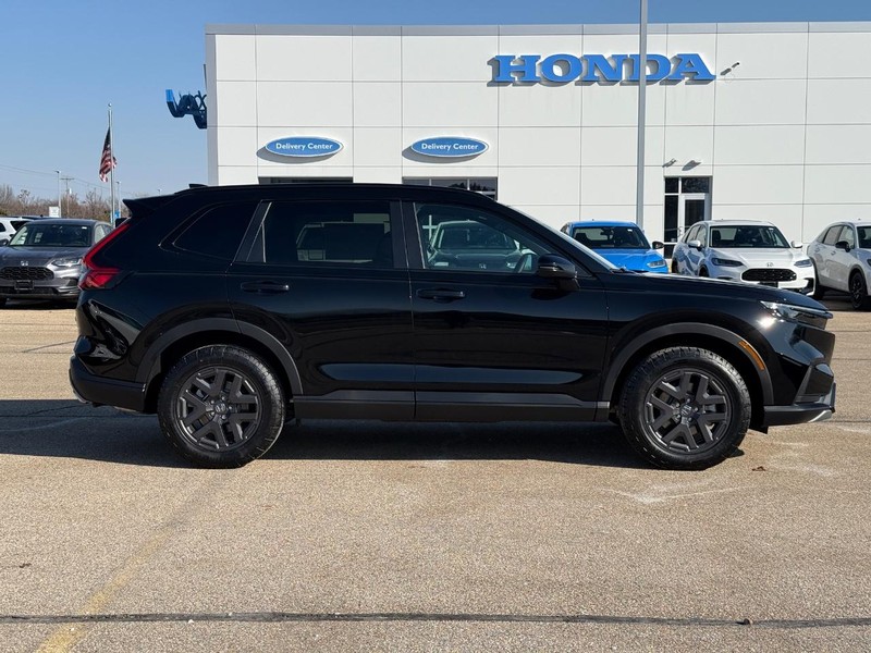 Honda CR-V Hybrid Vehicle Image 2