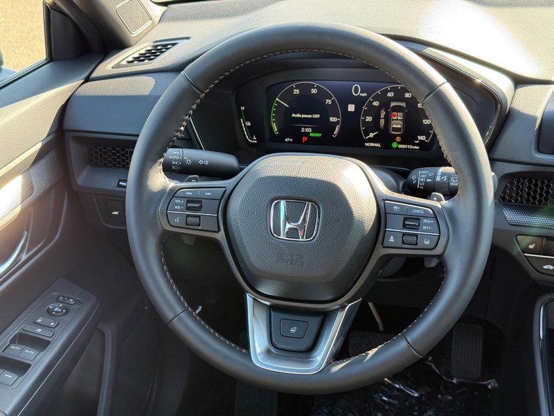 Honda CR-V Hybrid Vehicle Image 12
