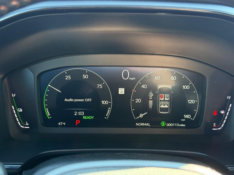 Honda CR-V Hybrid Vehicle Image 16