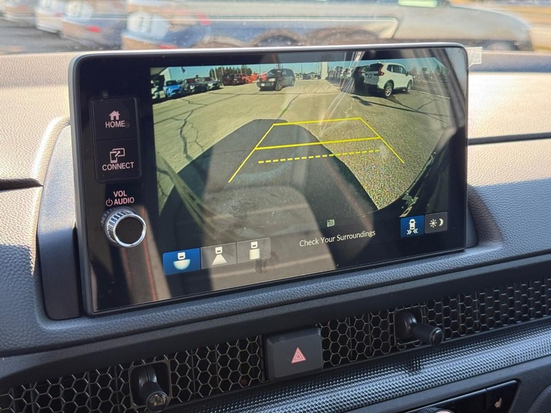 Honda CR-V Hybrid Vehicle Image 17