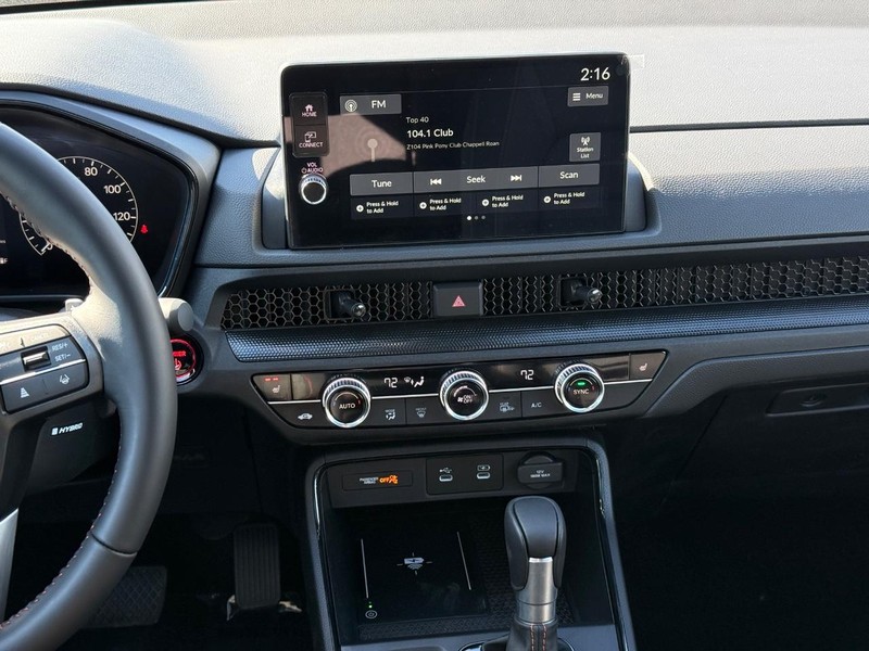 Honda CR-V Hybrid Vehicle Image 11