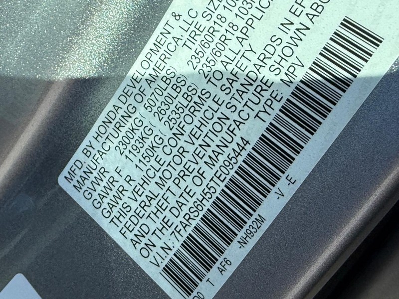 Honda CR-V Hybrid Vehicle Image 23