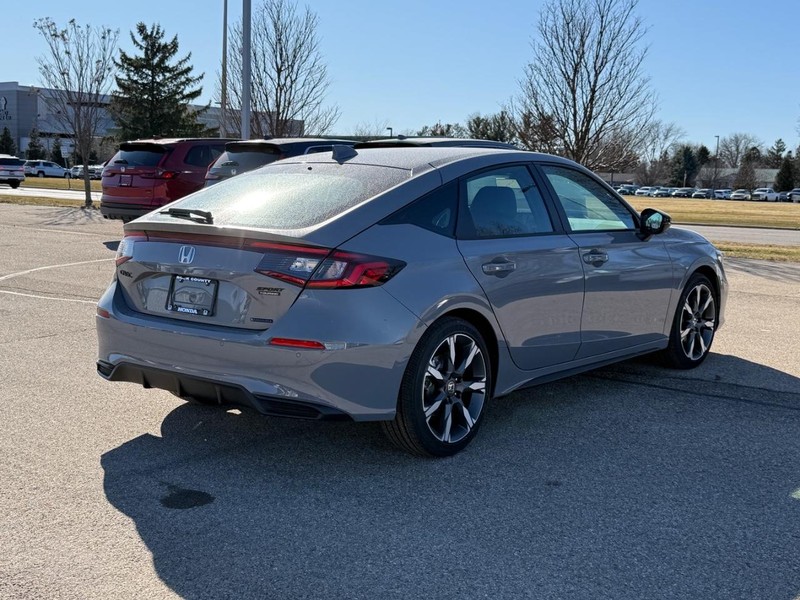 Honda Civic Hatchback Hybrid Vehicle Image 3