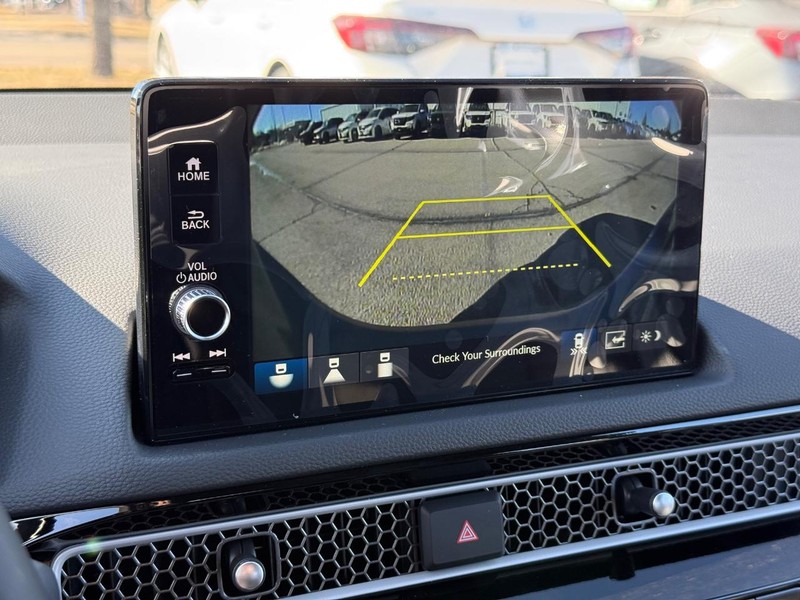 Honda Civic Hatchback Hybrid Vehicle Image 17