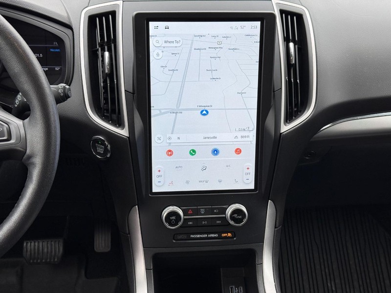 Ford Edge Vehicle Full-screen Gallery Image 11