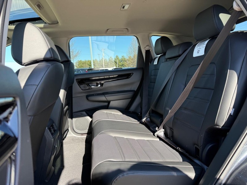 Honda CR-V Vehicle Image 9