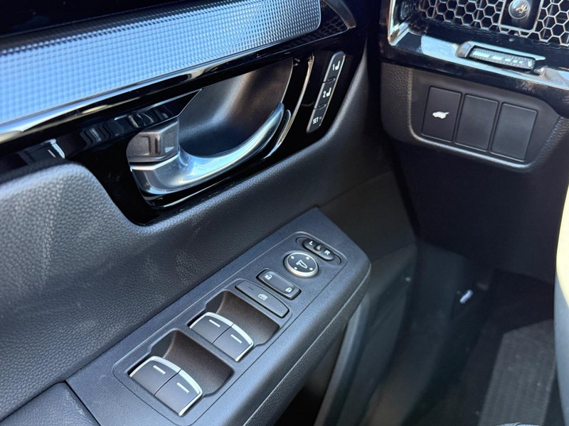 Honda CR-V Vehicle Image 21