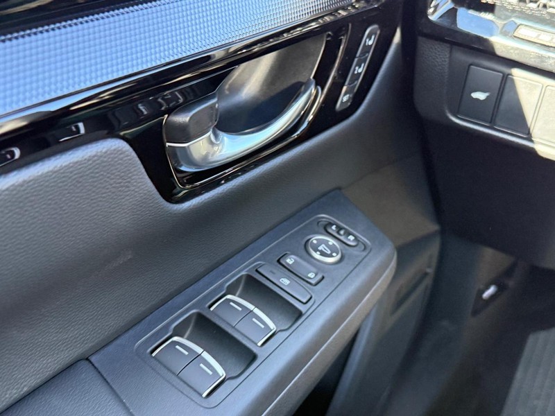 Honda CR-V Vehicle Image 21