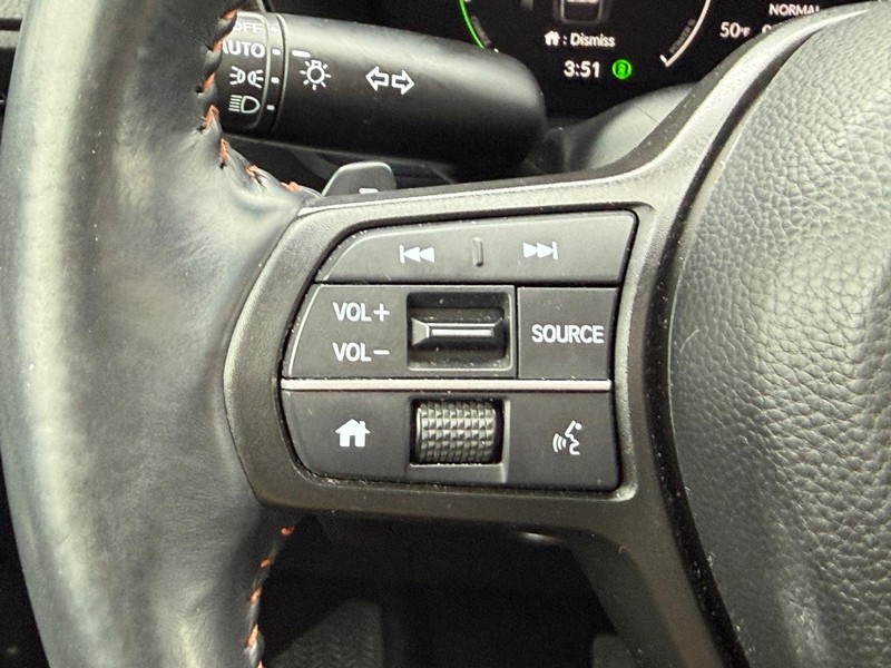Honda CR-V Hybrid Vehicle Image 15