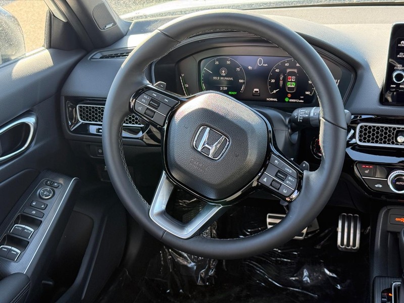 Honda Civic Hatchback Hybrid Vehicle Image 13