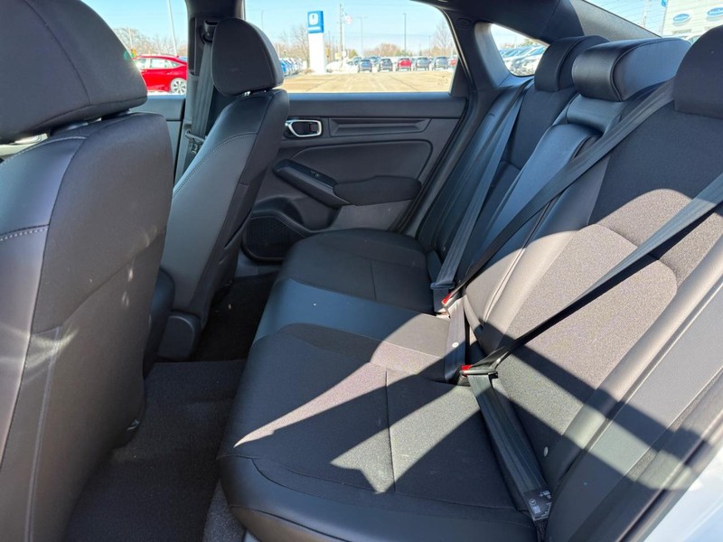 Honda Civic Sedan Hybrid Vehicle Image 9