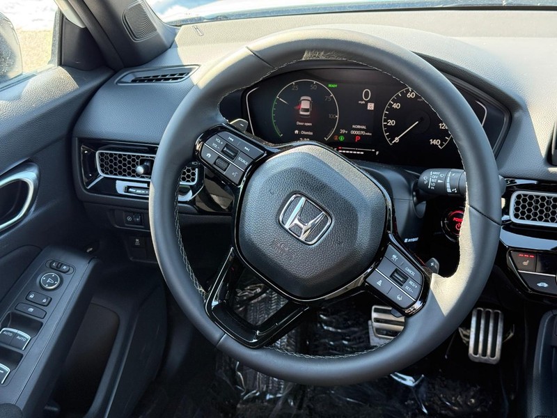 Honda Civic Sedan Hybrid Vehicle Image 13