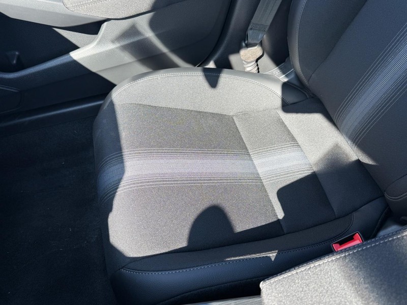 Honda Civic Sedan Hybrid Vehicle Image 21