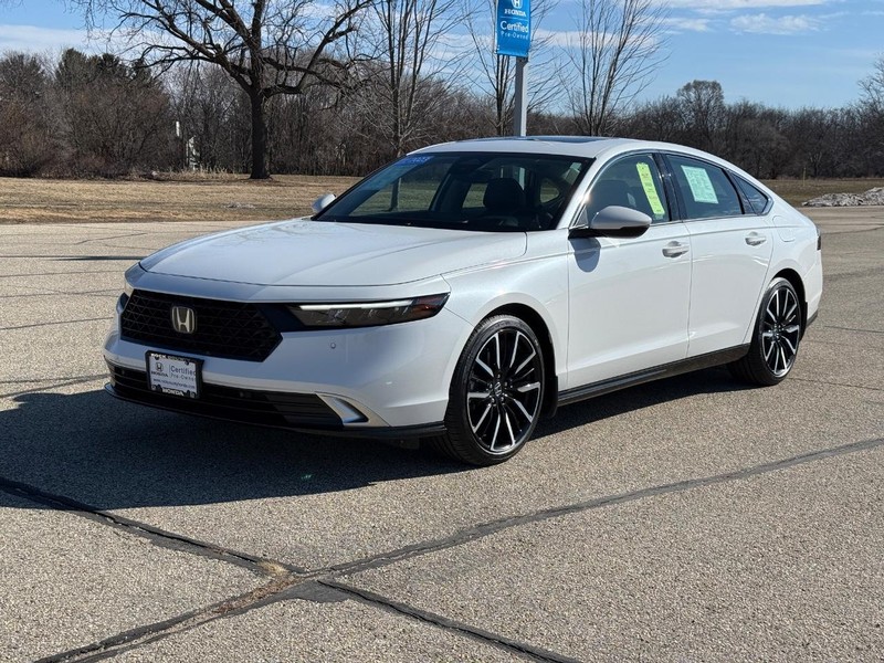 Honda Accord Hybrid Vehicle Full-screen Gallery Image 07