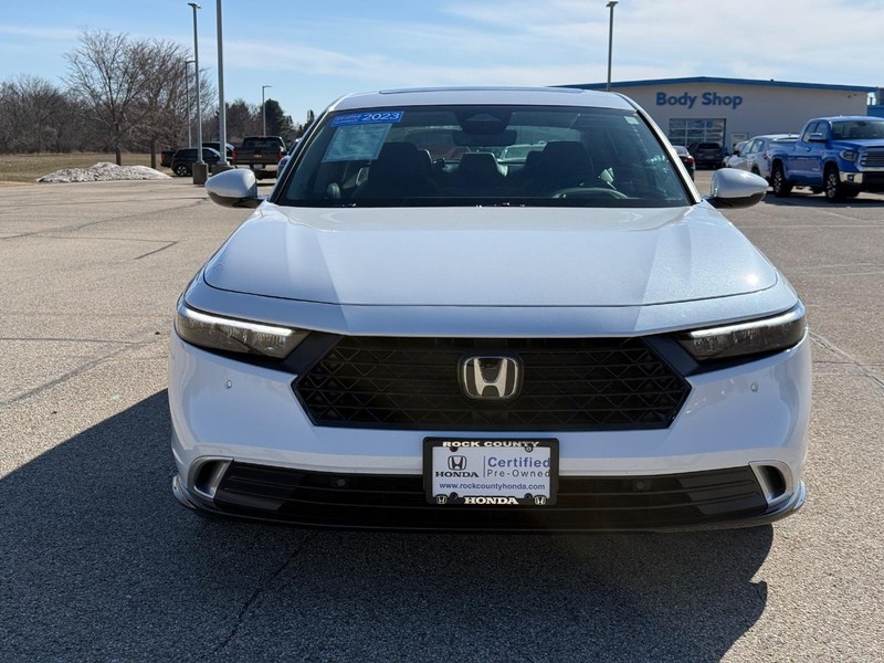 Honda Accord Hybrid Vehicle Full-screen Gallery Image 08