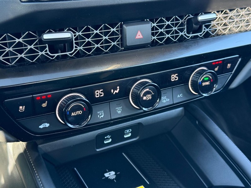 Honda Accord Hybrid Vehicle Full-screen Gallery Image 20