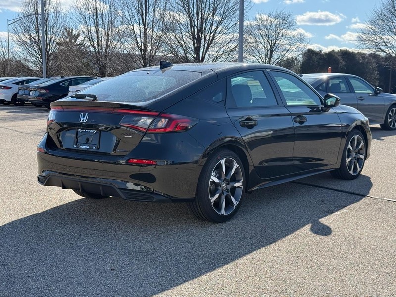 Honda Civic Hatchback Hybrid Vehicle Image 3