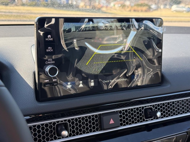 Honda Civic Hatchback Hybrid Vehicle Image 18