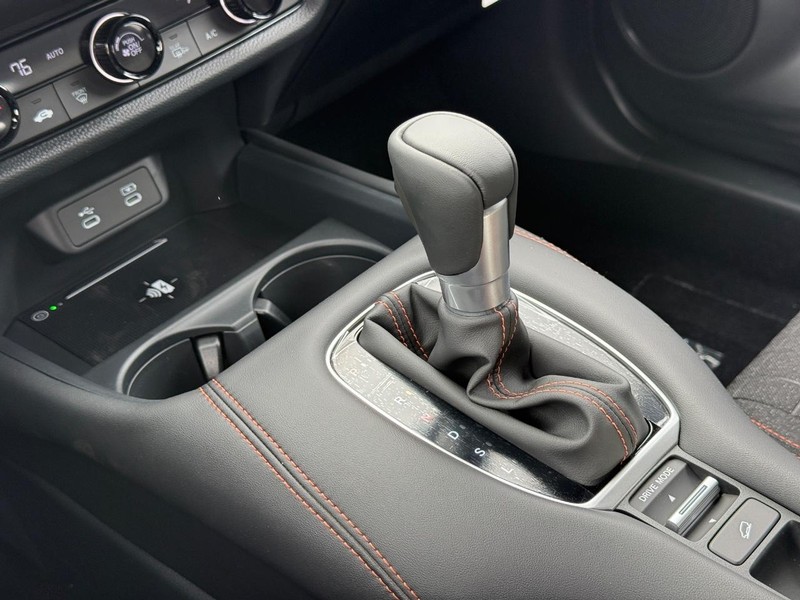 Honda HR-V Vehicle Image 14