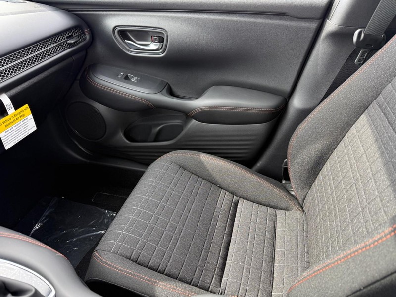 Honda HR-V Vehicle Image 15