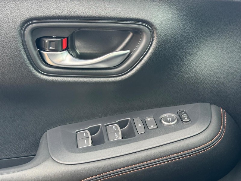 Honda HR-V Vehicle Image 16