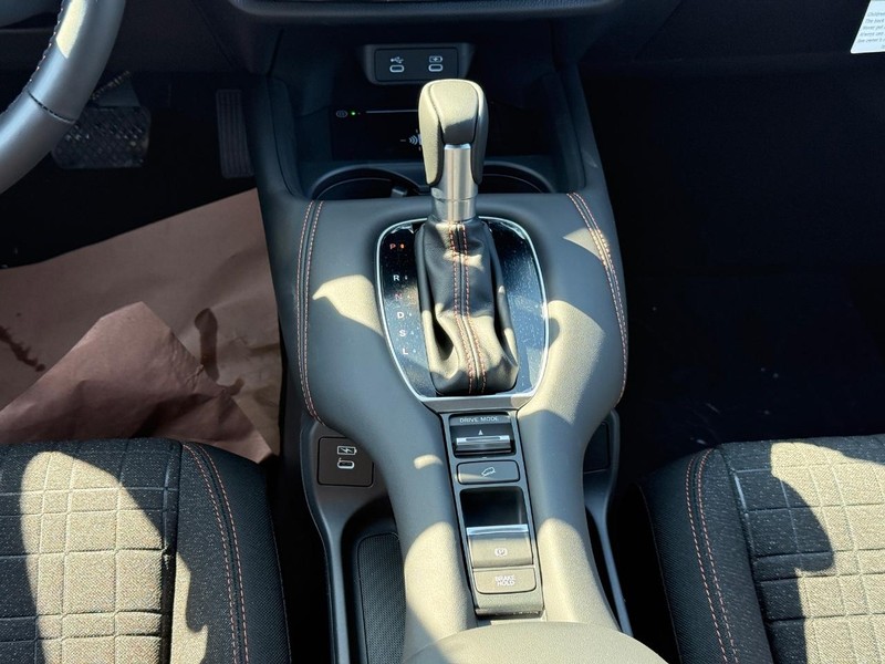 Honda HR-V Vehicle Image 12