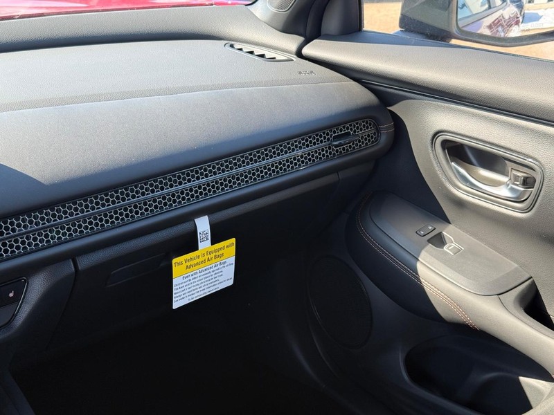 Honda HR-V Vehicle Image 14