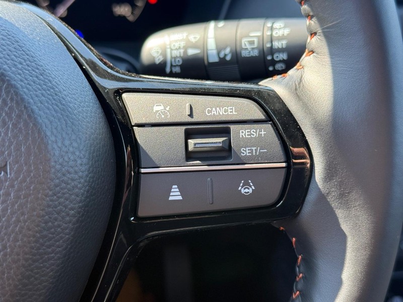 Honda HR-V Vehicle Image 16