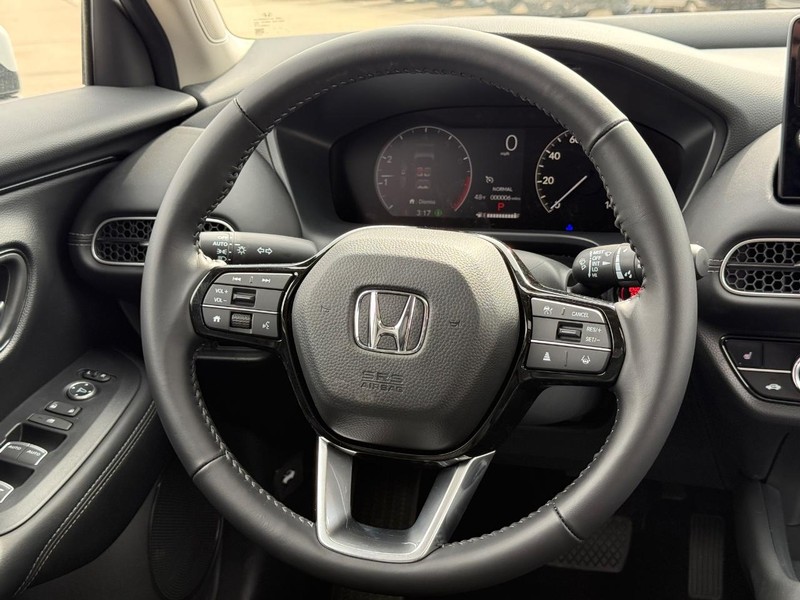 Honda HR-V Vehicle Image 8